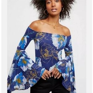 Free People, Off the Shoulder, Long Bell sleeve top, Blue Floral, Small